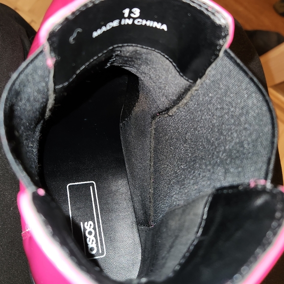 ASOS cuban heel western chelsea boot in pink faux leather with square toe - Picture 4 of 4